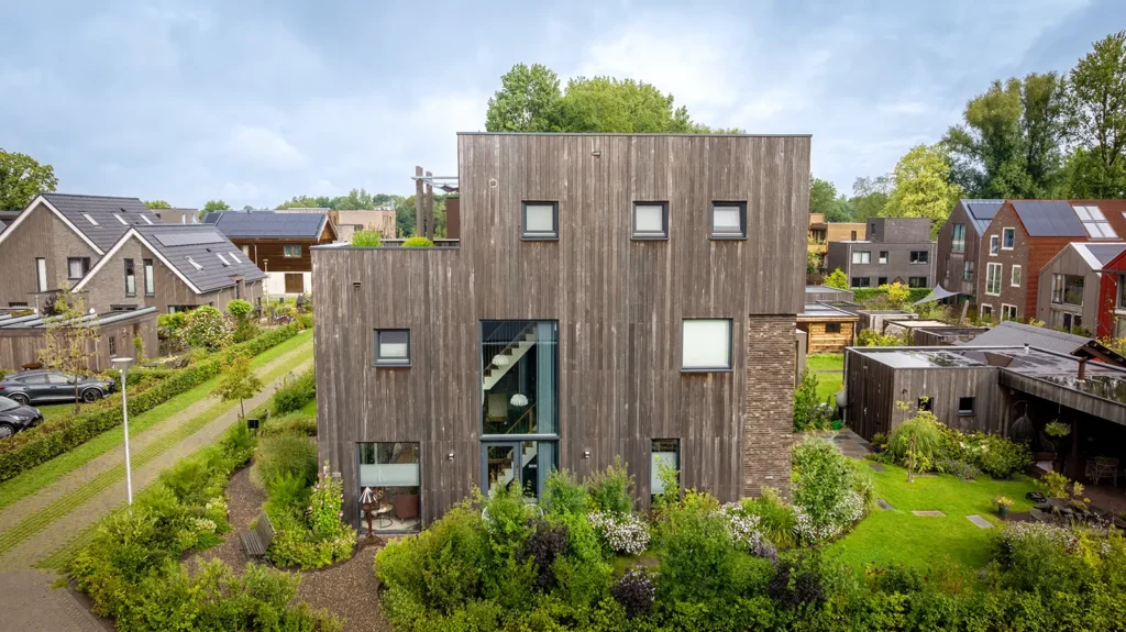 vooraanzicht-kubistische-woning-deventer-mensink