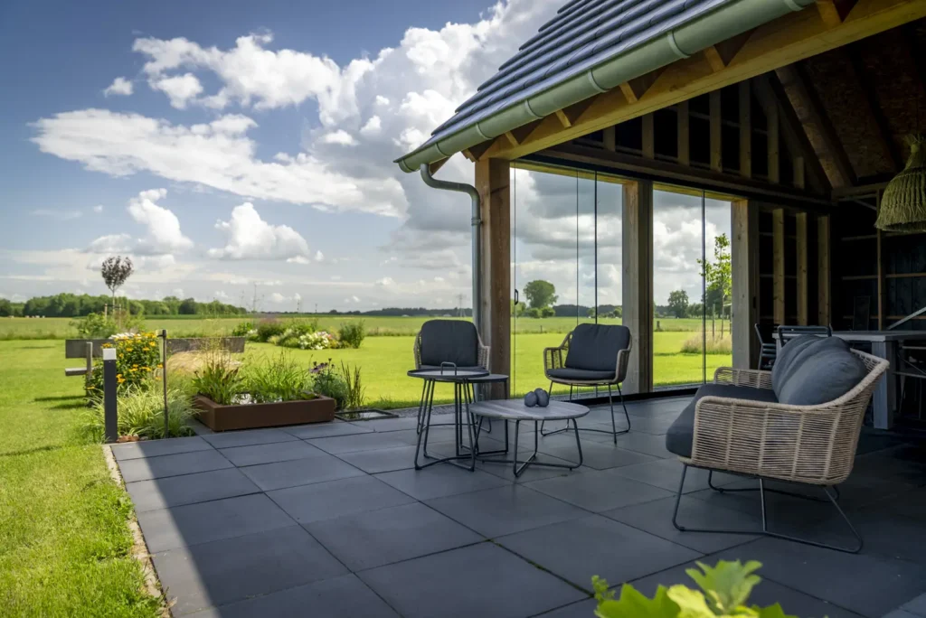 veranda met uitzicht op Sallandse landschap